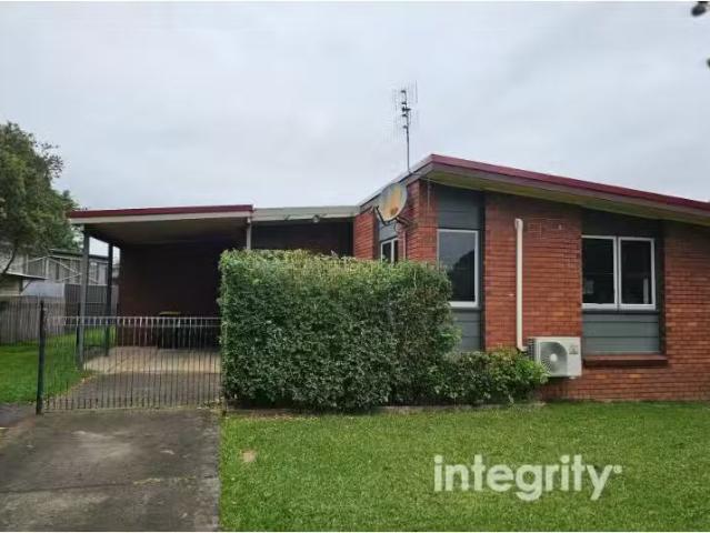 Cozy 4 BR 1 Wondalga Crescent, Nowra House for rent Listed by.