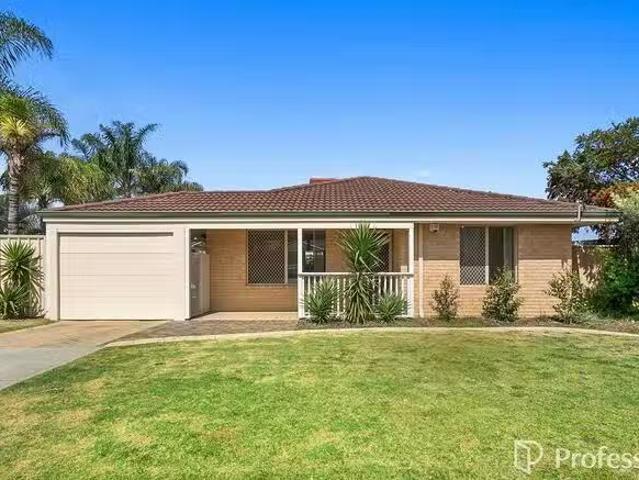 Deal! 4 BR 1 Edward Street, Beckenham, WA 6107