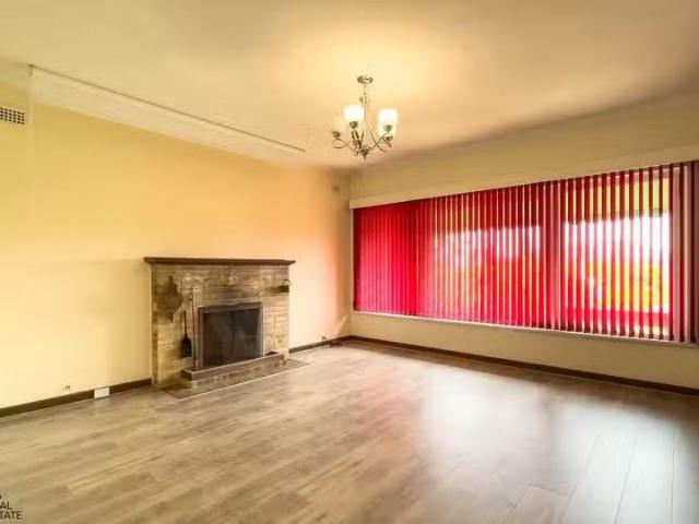 Charming 4 BR 1 Playford Street, GLEN OSMOND, SA 5064 House.