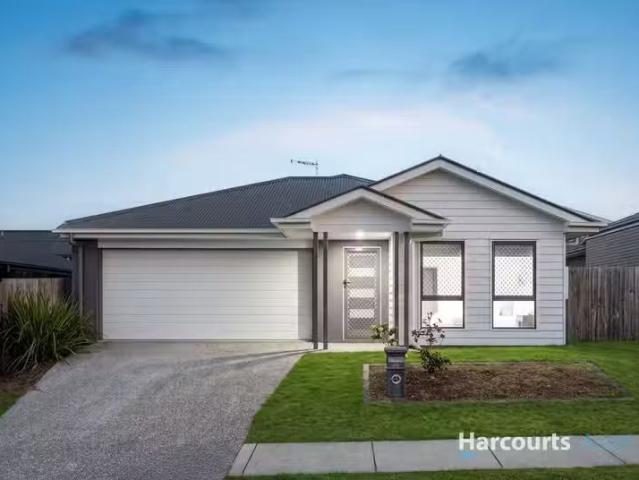 Nice 4 BR 20 Bremer Street, SOUTH MACLEAN, QLD 4280 House fo.