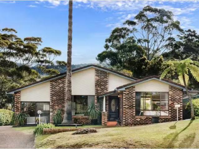 Just in! 4 BR 20 Soudan Street, Thirroul House for rent Liste.