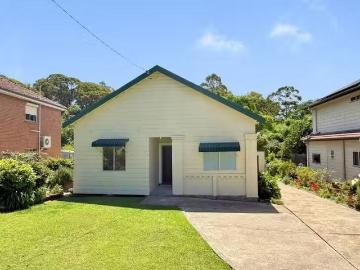 Unique 4 BR 20 Princes Avenue, Charlestown, NSW 2290