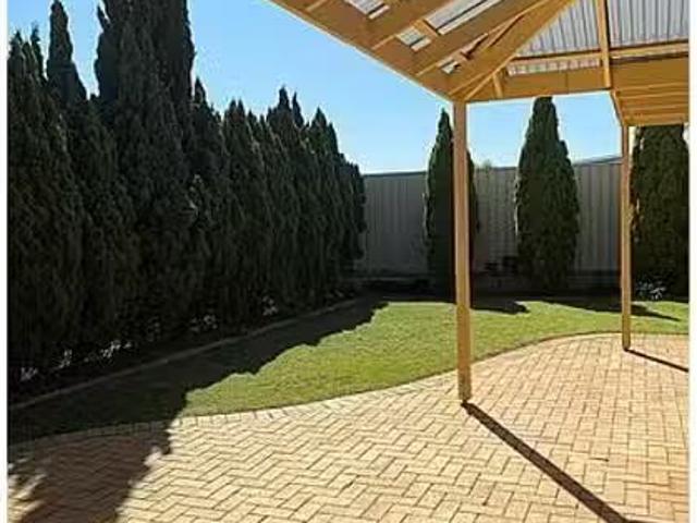 Charming 4 BR 21 Cressbrook Way, Carine, WA 6020