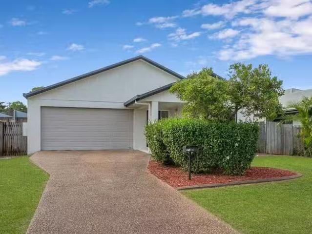Charming 4 BR 21 Malabar Street, Condon, QLD 4815