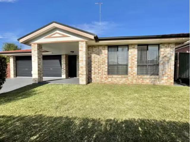 Nice 4 BR 22 Pinehurst Avenue, GLENMORE PARK House for rent L.