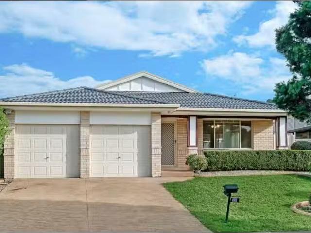 Unique 4 BR 24 Blackbutt Street, Parklea House for rent Liste.