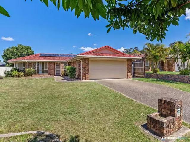 Unique 4 BR 26 Lyrebird Street, CALAMVALE, QLD 4116 House fo.