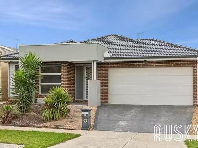 Just in! 4 BR 27 Aldinga Avenue, Point Cook, VIC 3030
