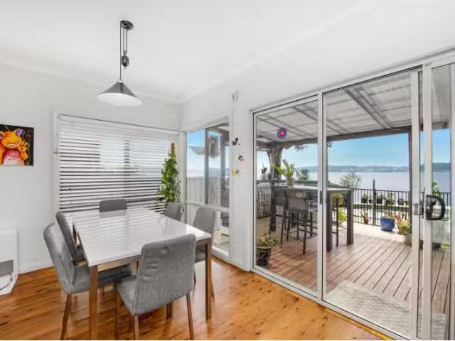 Unique 4 BR 29 Village Bay Close, Marks Point House for rent.