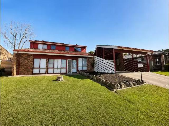 Nice 4 BR 30 Grainger Cres, Singleton House for rent Listed b.