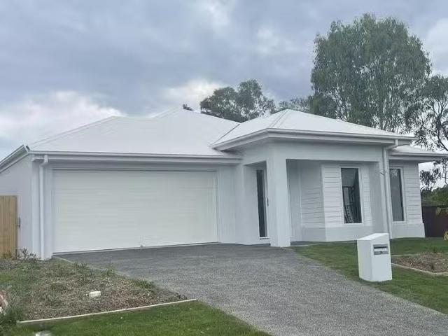 Rental! 4 BR 30 Tulip Tree Street, Park Ridge, QLD 4125
