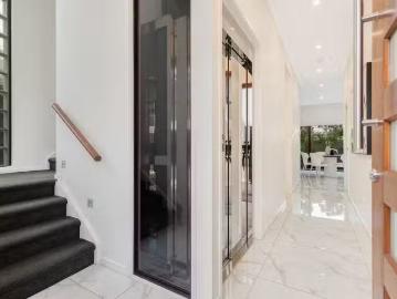 Cheap 4 BR 3/285 Main Road, WELLINGTON POINT, QLD 4160 House.