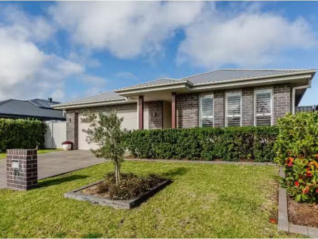 Charming 4 BR 35 Bradford Circuit, DUBBO House for rent Liste.
