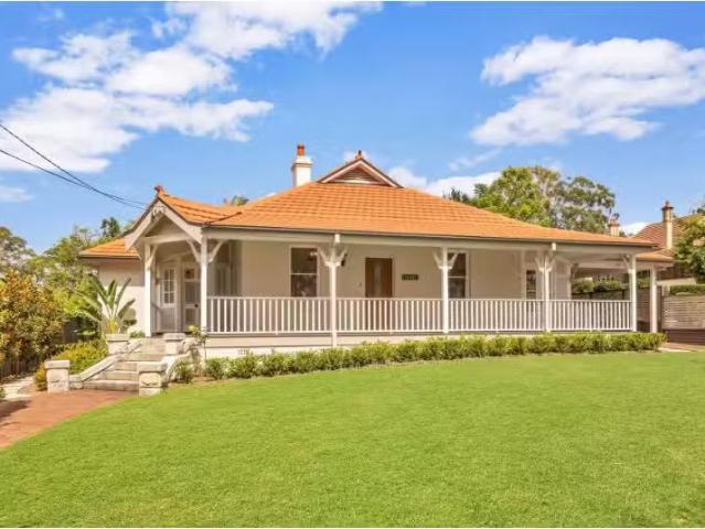 Unique 4 BR 35 Wongala Crescent, Beecroft House for rent List.