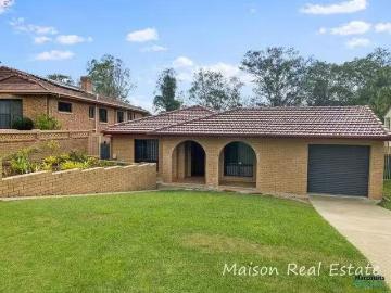 For Rent! 4 BR 38 Zambesi Street, Riverhills, QLD 4074