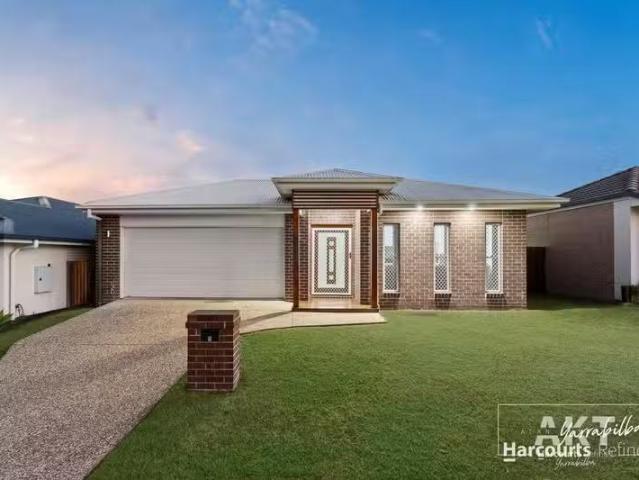 Unique 4 BR 7 Treeline Circuit, YARRABILBA, QLD 4207 House f.