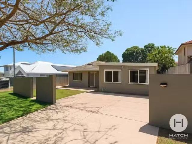 Charming 4 BR 7 Oceanic Street, Wellington Point, QLD 4160