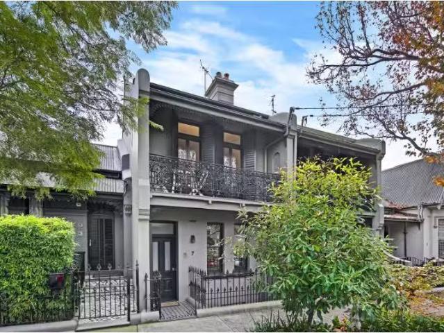 Rental! 4 BR 7 Stephen Street, Paddington Townhouse for rent.