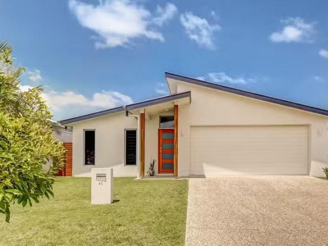 Charming 4 BR 41 Spoonbill Drive, FOREST GLEN, QLD 4556 Hous.