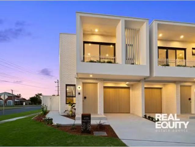 Charming 4 BR 4/25 Magree Crescent, CHIPPING NORTON House for.