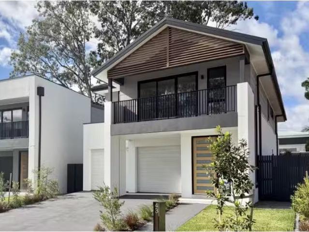 Cozy 4 BR 43 Saloop Road, Milperra House for rent Listed by S.