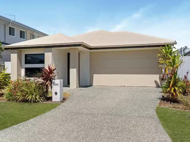Deal! 4 BR 43 Rhythm Road, Ripley, QLD 4306