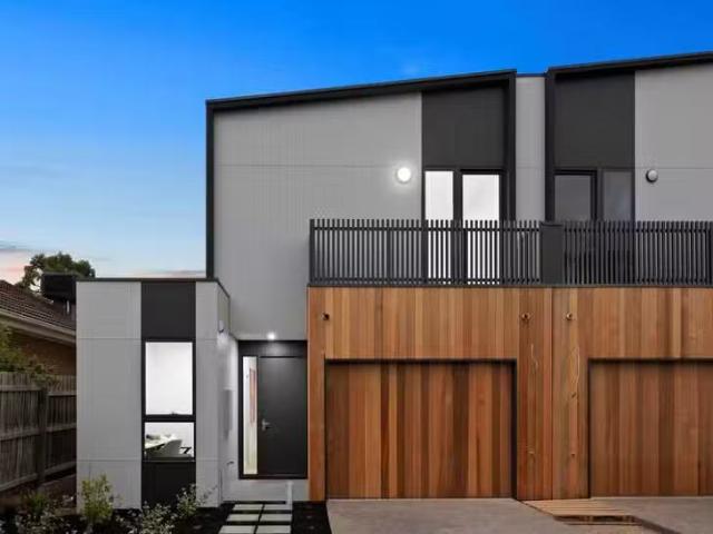 New 4 BR 44B Royena Road, Moorabbin, VIC 3189