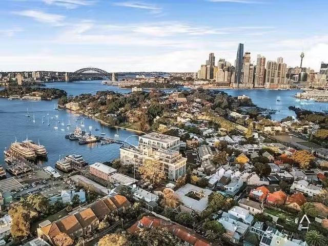 Deal! 4 BR 51 Waterview Street, BALMAIN House for rent Listed.