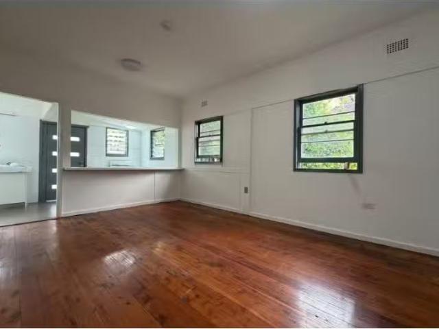 Nice 4 BR 58 Brabyn Street, North Parramatta House for rent L.