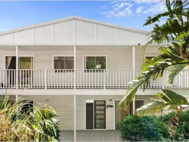 Rental! 4 BR 63 Vermont Road, WARRAWONG House for rent Listed.