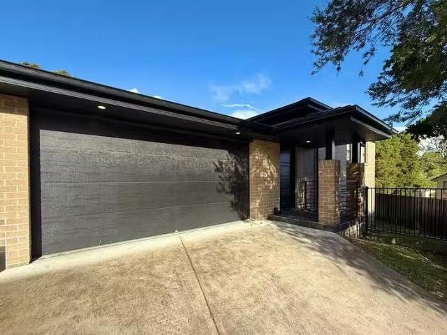 Just in! 4 BR 6/58 Thompson Road, Speers Point, NSW 2284