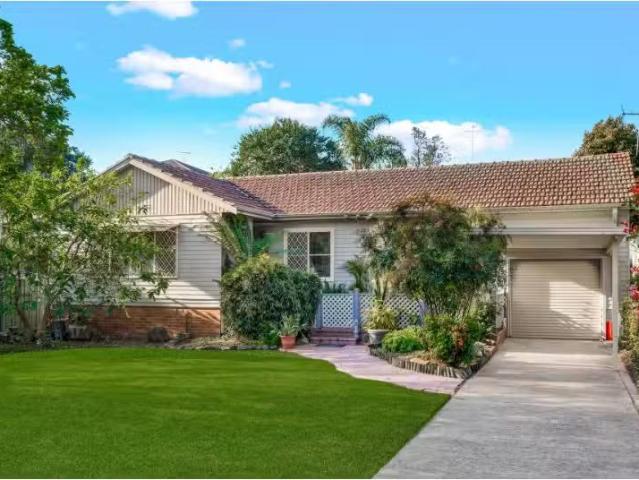 For Rent! 4 BR 66 Castle Street, Castle Hill House for rent L.