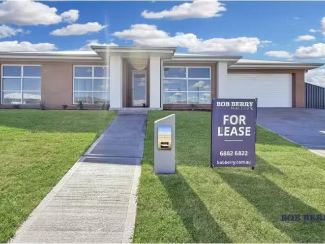 Rental! 4 BR 68 Cove Circuit, Dubbo House for rent Listed by.