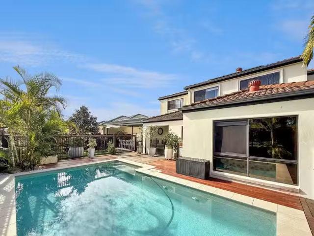 Rental! 4 BR 69A Mountain Ash Drive, MOUNTAIN CREEK, QLD 4557.
