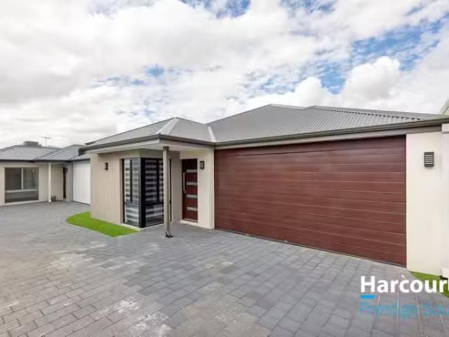 For Rent! 4 BR 72B Upton Street, ST JAMES, WA 6102 Townhouse.