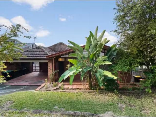 Nice 4 BR 73 Warraba Road, North Narrabeen House for rent Lis.