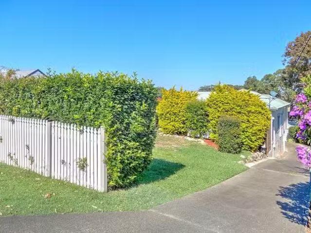 Rental! 4 BR 74 E K Avenue, Charlestown, NSW 2290