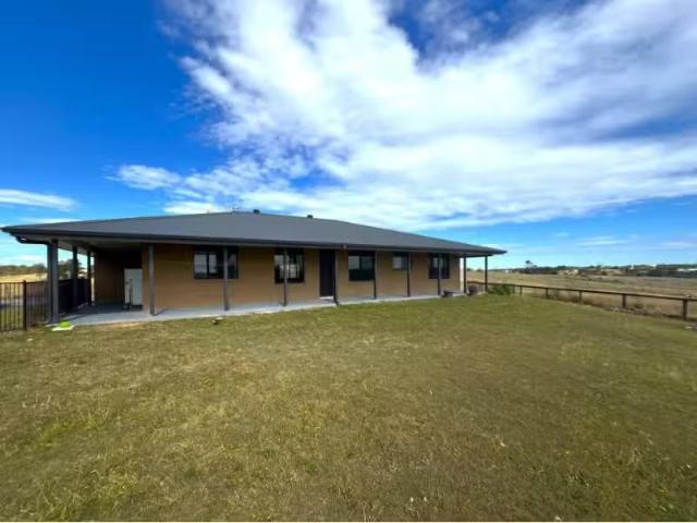 Cheap 4 BR 74a Wyndella Rd, Lochinvar House for rent Listed b.