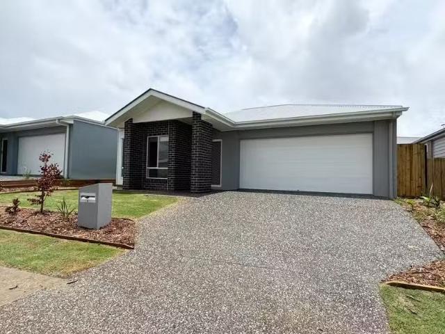 Charming 4 BR 8 Silky Oak Street, GRIFFIN, QLD 4503 House fo.