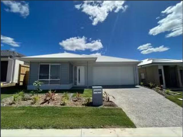 Charming 4 BR 92 Sunrise Street, RIPLEY, QLD 4306 House for.