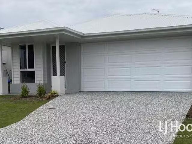 Nice 4 BR 9 Dunaden Street, Logan Reserve, QLD 4133