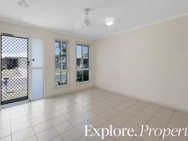 Cheap 4 BR 9 Sunseeker Court, Blacks Beach, QLD 4740