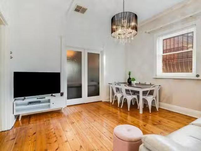 For Rent! 4 BR Coombe Road