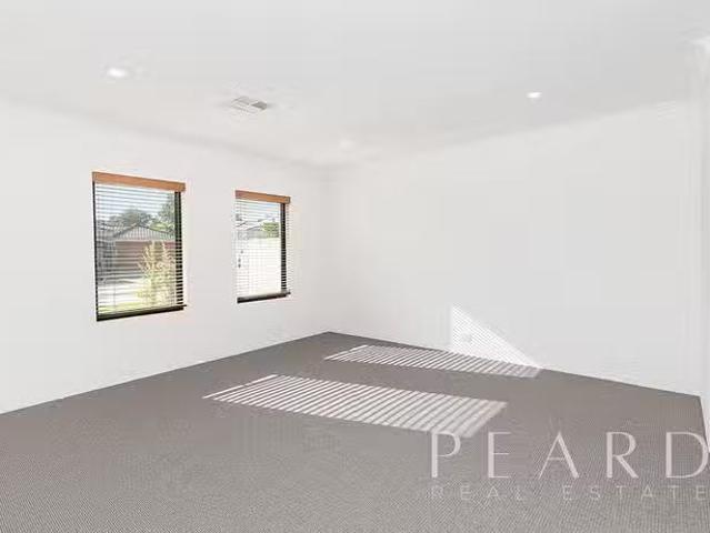 Deal! 4 Bramdean Crescent, Canning Vale, WA 6155