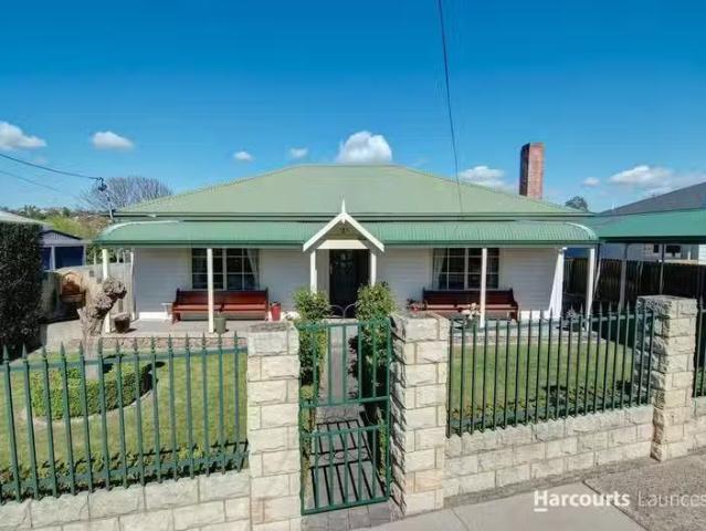 For Rent! 4 Brentwood Street, NEWSTEAD, TAS 7250 House for R.