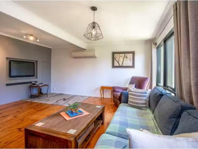 Unique 4 Granya Court, THURGOONA House for rent Listed by Lee.