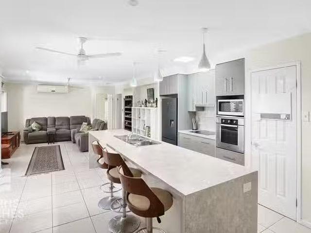Charming 4 Floreat Close, Kewarra Beach, QLD 4879