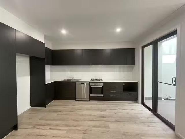 Deal! 4 Kingsway Court, Tonsley, SA 5042