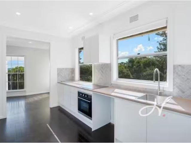 Rental! 4 Jill Parade, CHARLESTOWN House for rent Listed by Z.