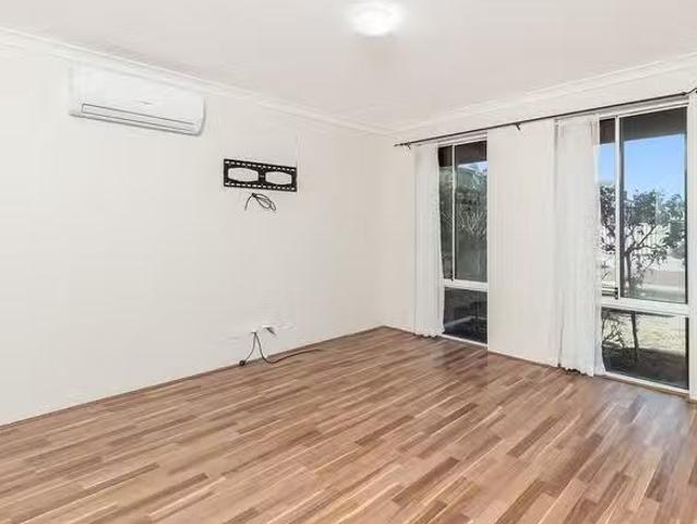 Nice 4 Seashells Crescent, Singleton, WA 6175
